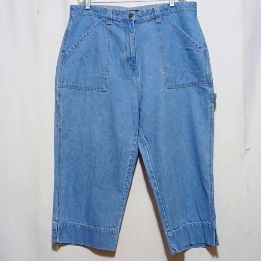BILL BLASS CAPRI JEANS SIZE 18
